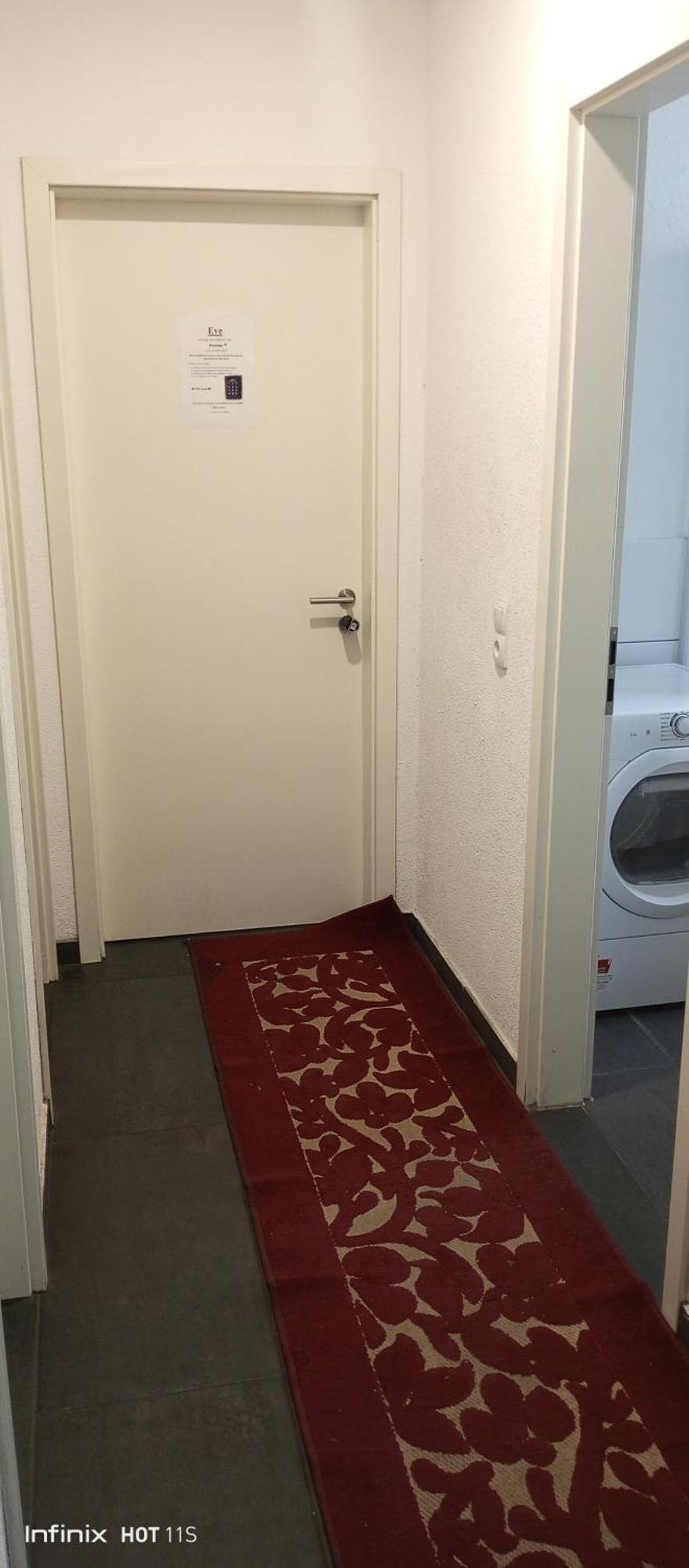 Gemuetliches Lisa Zimmer Mit Gemeinschaftskueche Heilbronn Zentrum מראה חיצוני תמונה